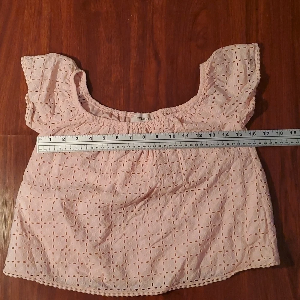 Everly Crop Top Womens Size S Eyelet Lace Pink summer Whimzie Cotton
